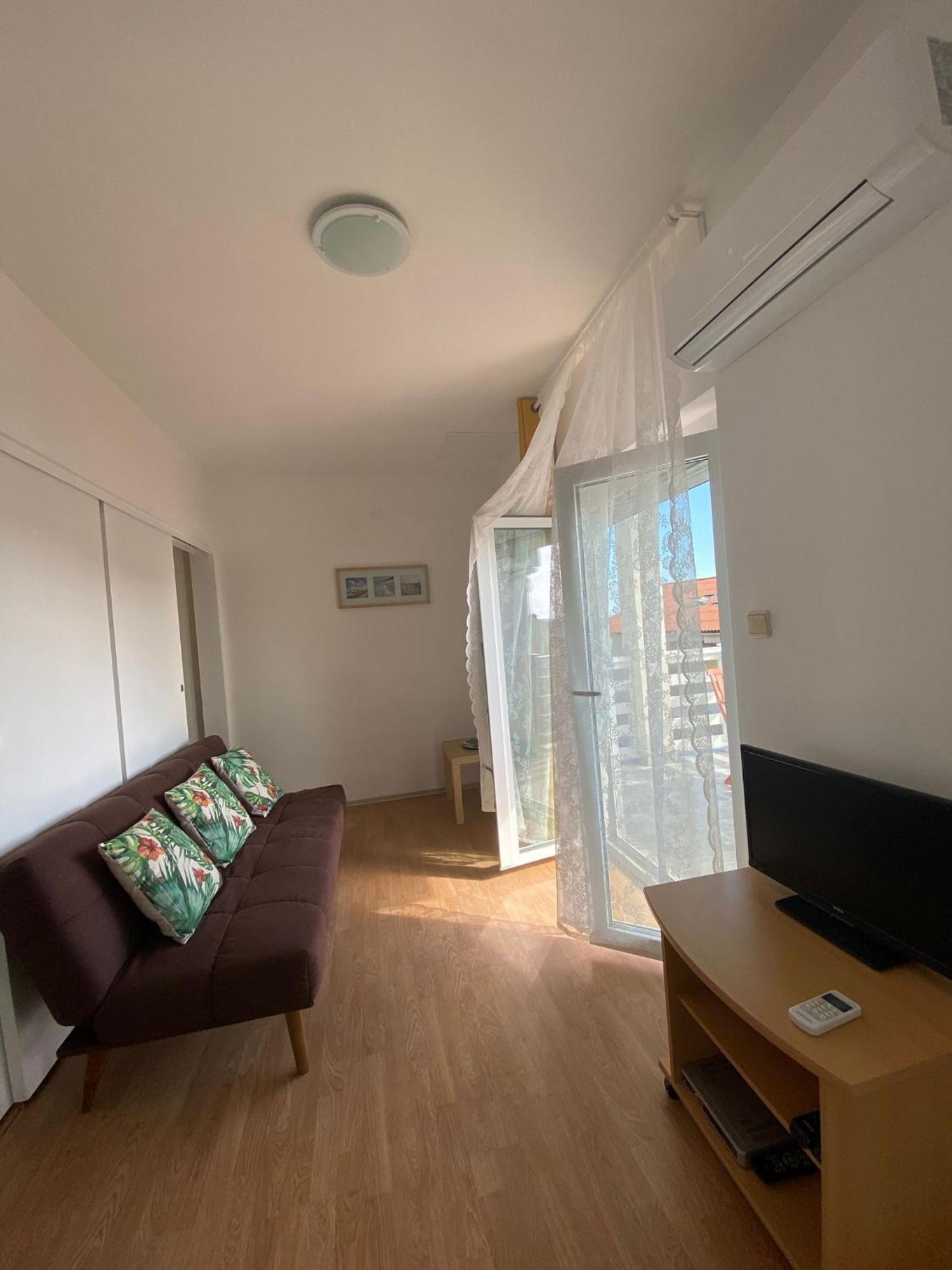 Apartments Olea Rab Town Esterno foto