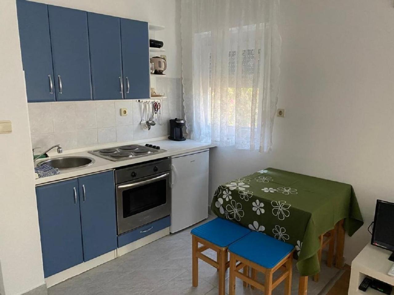 Apartments Olea Rab Town Esterno foto